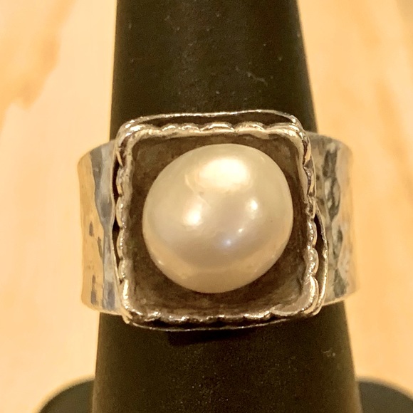 Silpada Hammered Freshwater Pearl Ring R0898 Retired size 7 - Picture 3 of 15